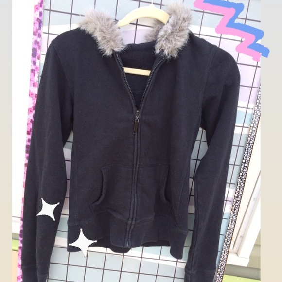 Rue21 Sweaters - 3/$13! Black sweater with fur hoodie
